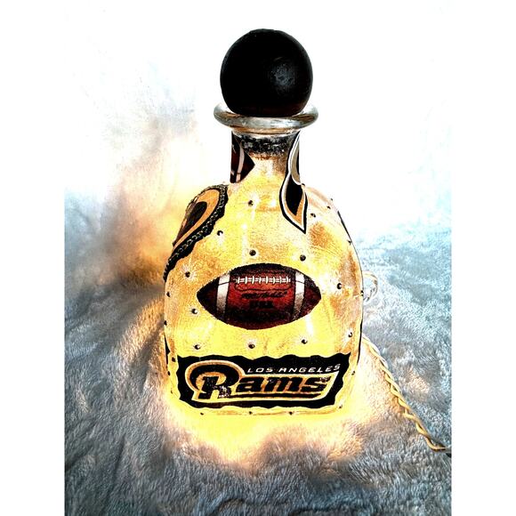 Los Angeles LA Rams Designer Glass Bottle w/ Lights *Unique Gift Idea - Picture 6 of 9